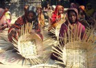 Halima Khatun and her group in Medha Kachhapia make bamboo baskets.