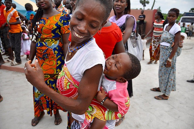 A new mother with her daughter in Bouake