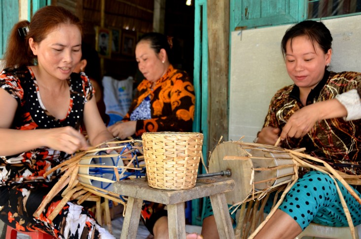 Phụ nữ đồng bằng sông Cửu Long cải thiện sinh kế với hỗ trợ từ USAID.