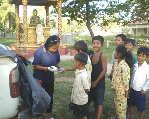 Students are enrolled in a mapping survey at Prekkug Primary School in Kampong Cham.