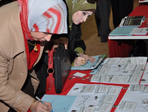 Legislators register for the USAID Iraq Legislative Strengthening Program.