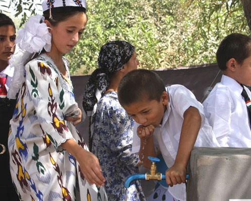 Children in Khatlon enjoy fresh drinking water for the first time in their lives.