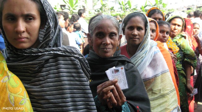 Image of women voters in Bangladesh.