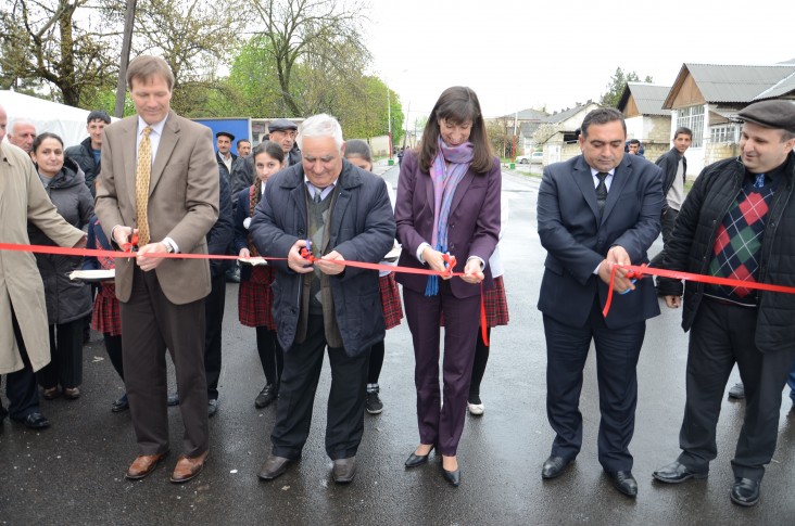 Opening of the road rehabilitated under SEDA