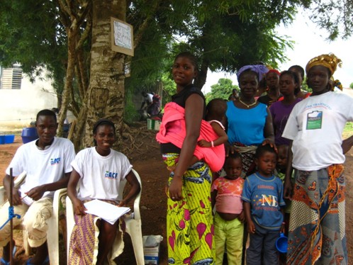 Conflict-affected families receiving assistance from relief organizations in Côte d'Ivoire.  