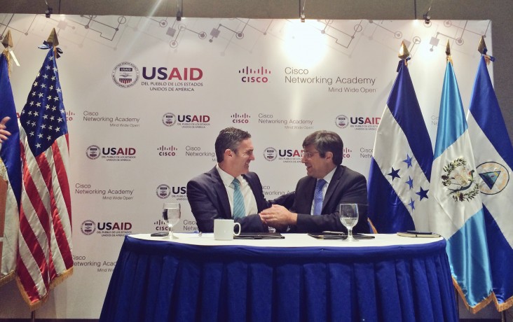 USAID y Cisco firman alianza