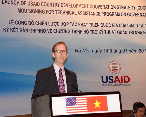 Giám đốc USAID Việt Nam Joakim Parker phát biểu tại lễ công bố.