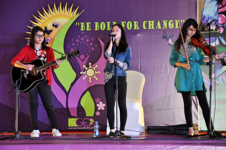 Women musical band performing at the event. 