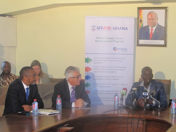 US Ambassador and Ghana's Minister of Trade sign MOU