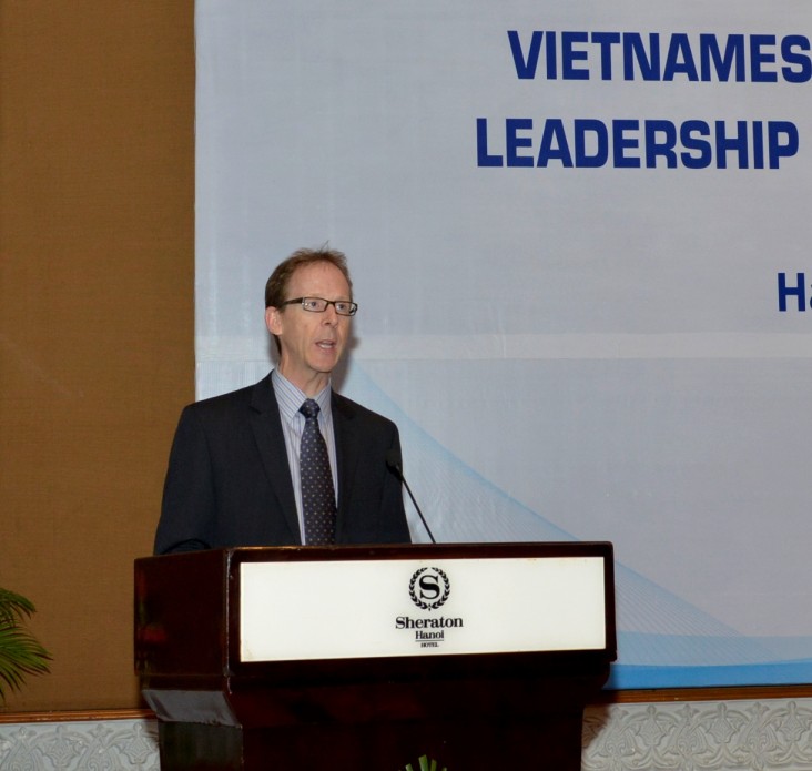 Giám đốc USAID Việt Nam Joakim Parker phát biểu tại hội thảo.
