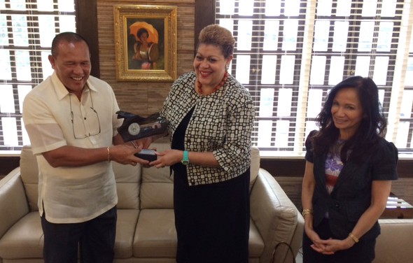 USAID Acting AA Rollins together with Mission Director Steele were welcomed by Cagayan de Oro City Mayor Oscar Moreno.