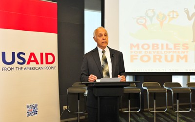Michael Yates, Director of the USAID Regional Development Mission for Asia addresses the opening session of the Mobile Solutions
