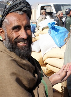 The seed and fertilizer distribution will impact more than 7,000 farmers in Kandahar City’s Dand District, an area that is enjoy