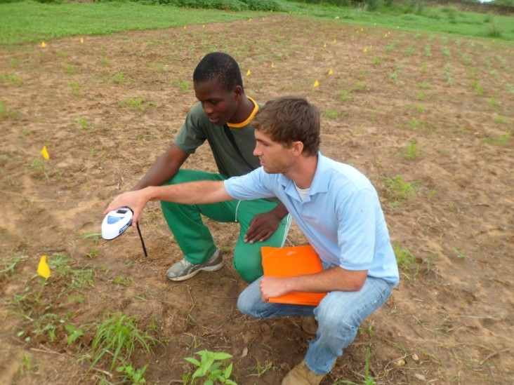 Student researchers work hand in Hand for Food Security in Senegal