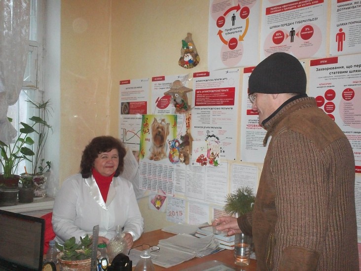 Viktor takes medication as part of MAT under supervision of Galyna Symutenkova, nurse at Lubny Regional Narcology Clinic.
