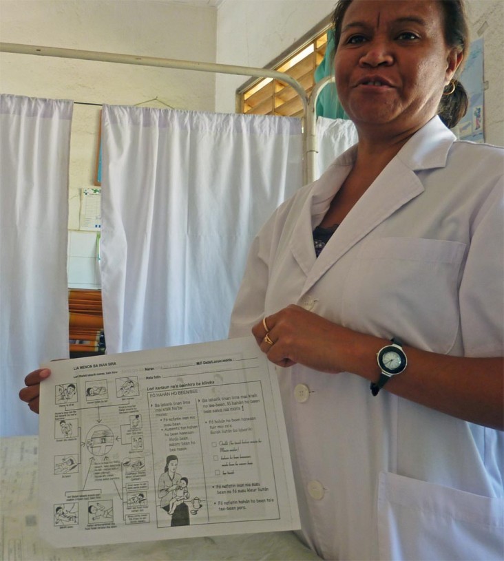 Nurse Graciana de Jesus Martins has learned to recognize when a child's cough indicates pneumonia and when it is less serious. 