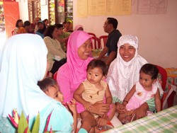 Women in Wonokromo meet on a regular basis to discuss and share health and childcare information that helps to ensure healthy mo