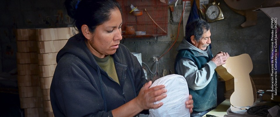 USAID trabaja en conjunto con organizaciones de los sectores público y privado de México para ayudar a mujeres de bajos ingresos