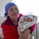 Проект SPRING работает с 27 больницами в Кыргызстане, чтобы помочь им стать "доброжелательными" к ребенку.