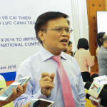 Mr. Nguyen Dinh Cung, MPI/CIEM Director talks with the media.