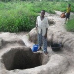  In Mopeia district, water was taken from rivers and unprotected wells, increasing the risk of cholera and other water-borne dis