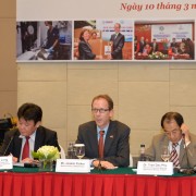 Giám đốc USAID Việt Nam Joakim Parker phát biểu tại lễ khởi động dự án EPT giai đoạn 2.
