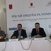 USAID and OSCE deliver remarks at Tropoja District Court
