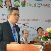 Sambath Sak of USAID Cambodia speaking at the 4th International Conservation Agriculture Conference in Southeast Asia.